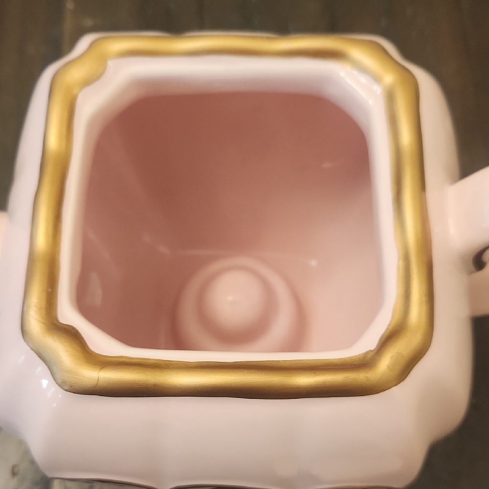 Elegant Pink Cube Teapot with Brush Gold Accents - Picture 4 of 5